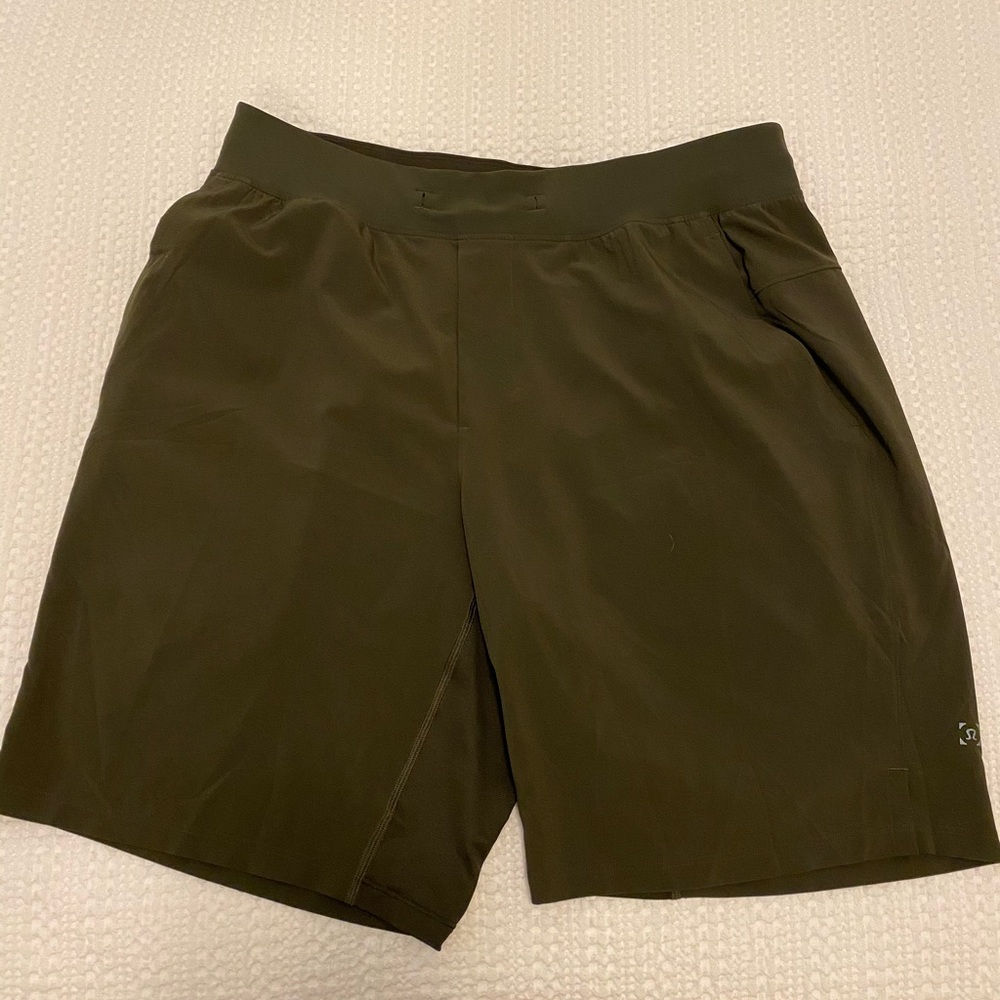 Lululemon Shorts THE Short 9” Linerless Large